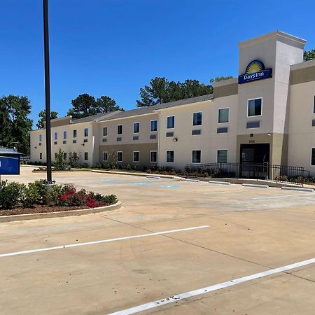 Days Inn By Wyndham Zachary La Exteriör bild
