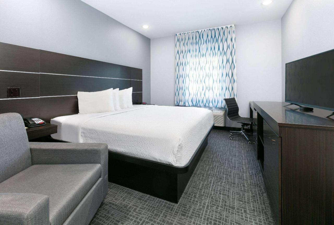 Days Inn By Wyndham Zachary La Exteriör bild