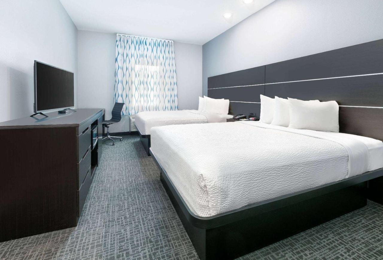 Days Inn By Wyndham Zachary La Exteriör bild